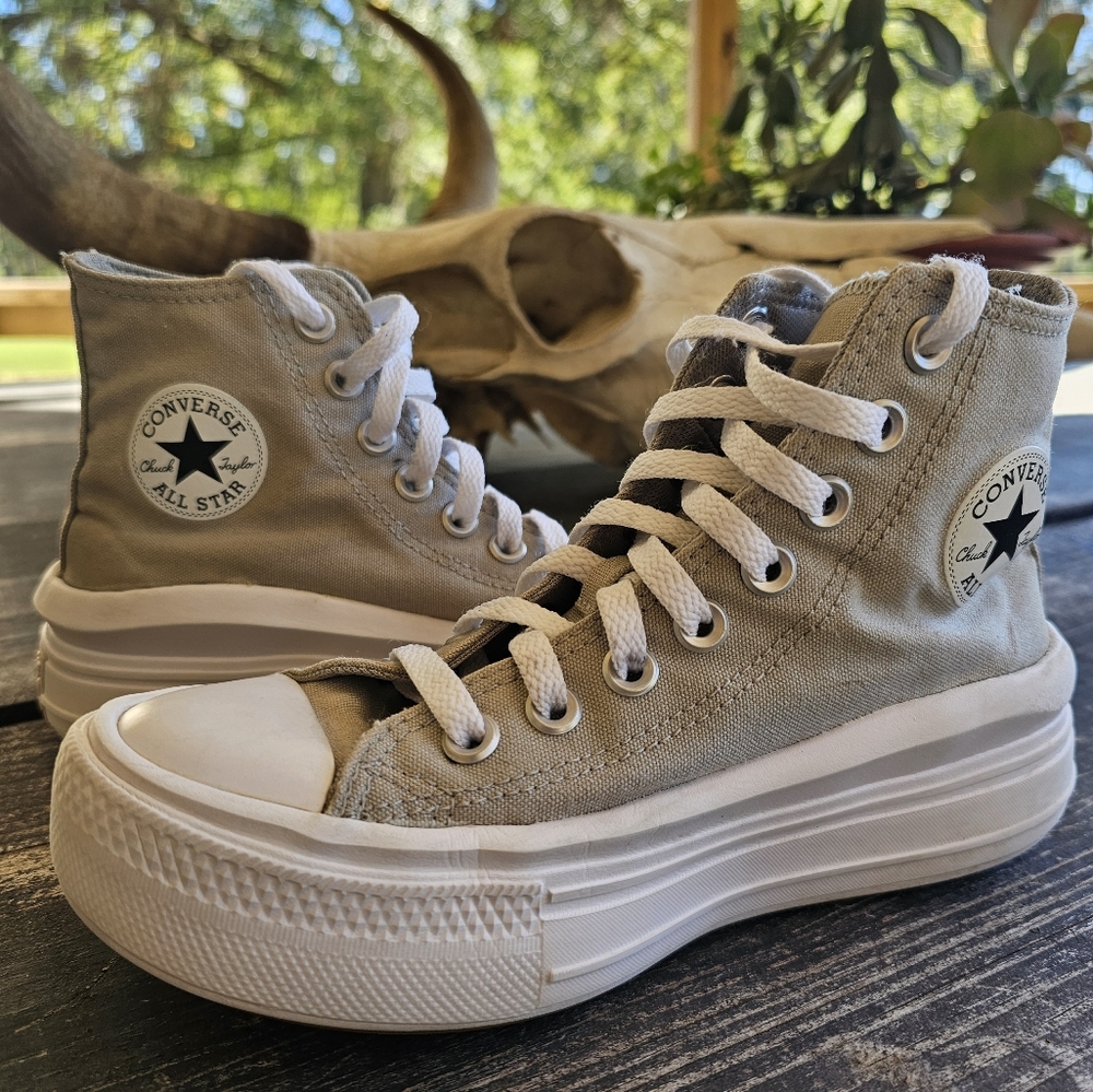Converse All Star Platform Chucks Women's Size 6
